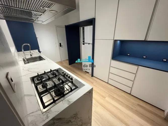 Apartamento com 4 quartos( 2 suítes) - Centro
