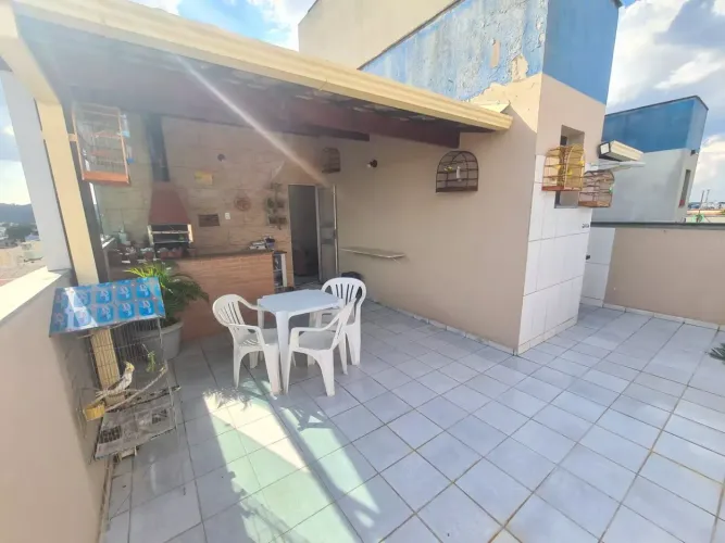 Cobertura de 4 Quartos com Vista Definitiva e Varanda Gourmet no Bairro Jaqueline!