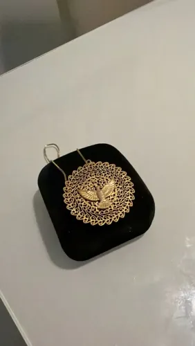 Colar banhado a ouro 