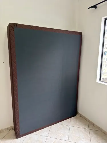 Cama box casal usada
