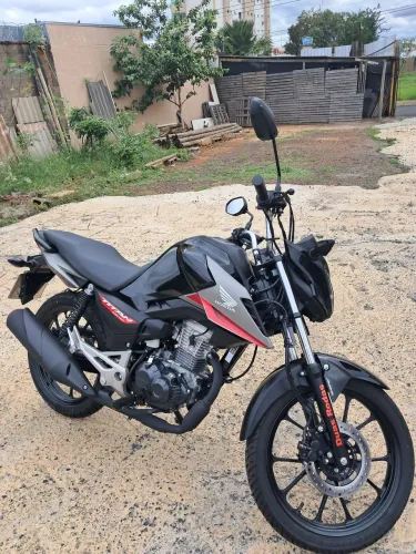 VENDO TITAN HONDA 2026