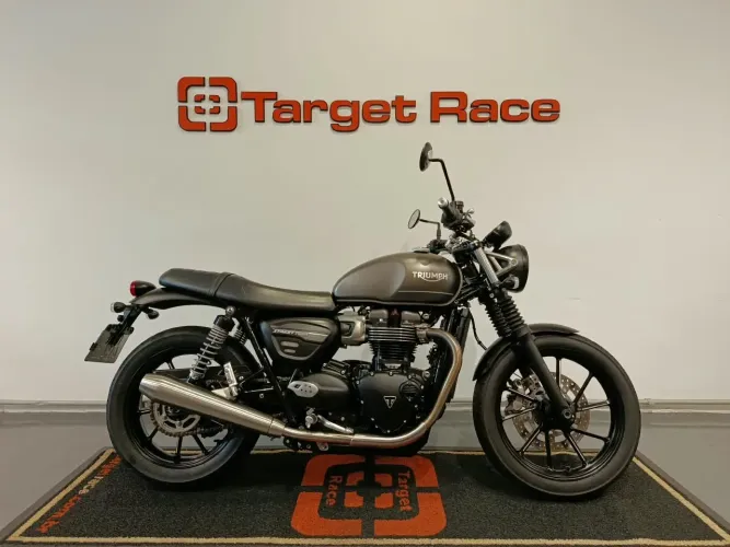 Triumph Street Twin 900Cc