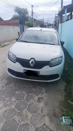 : Renault Sandero para retirada de peças - Vendo inteiro ou por peças
