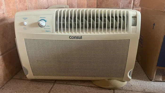 Vendo ar condicionado de janela 