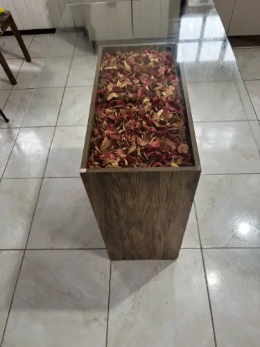 Mesa de Jantar com Tampo de Vidro Temperado