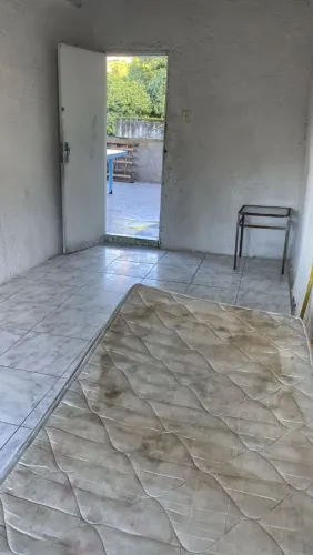Aluguel para rapazes no morro do José menino