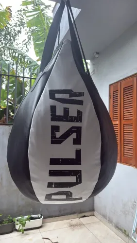 Vendo saco de pancada PULSER