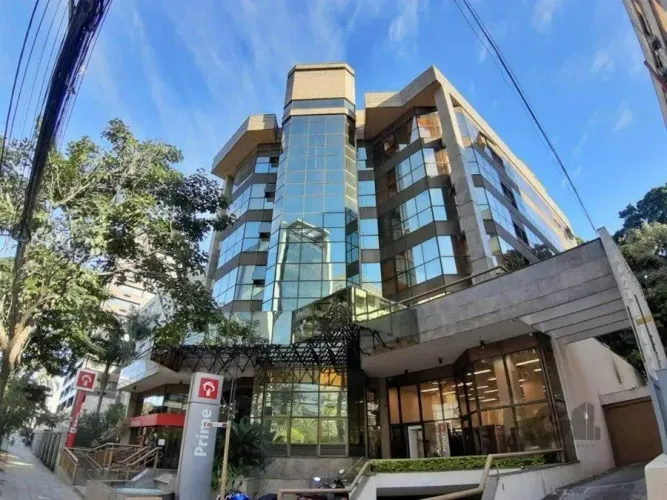 SALA COMERCIAL COM 57,60 M2 NA CARLOS GOMES