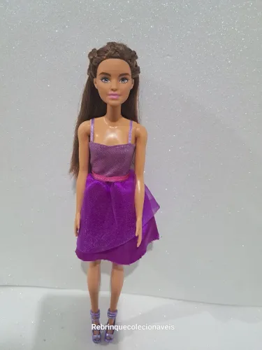 Barbie morena , look roxo ,sapatos novos