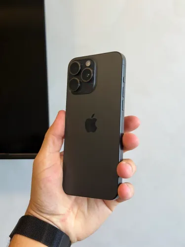 iPhone 15 pro 256gb seminovo preto