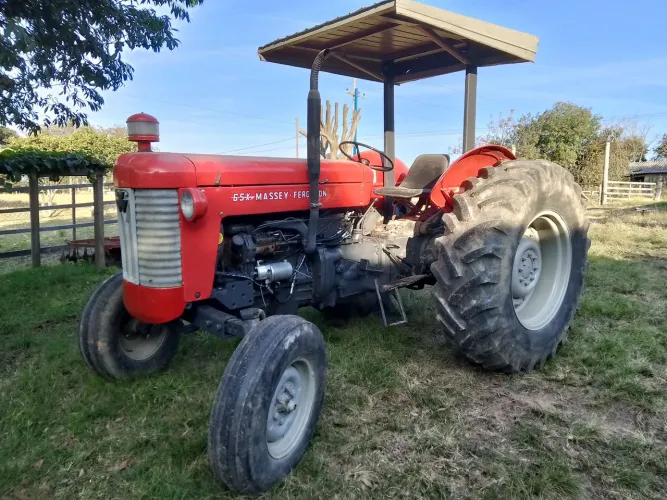 Vendo trator MF 65x