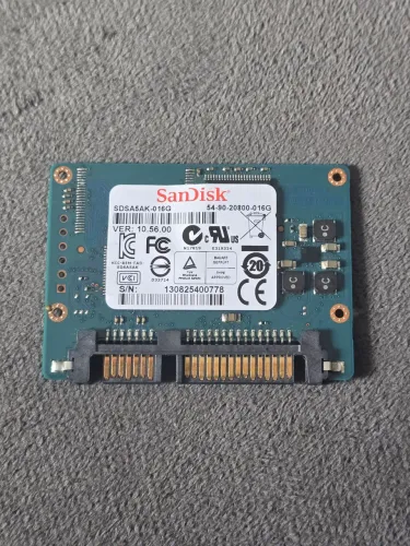 Mini SSD SanDisk 16GB sata