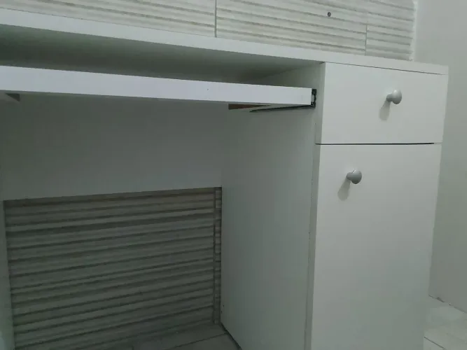 Escrivaninha em ótimo estado!