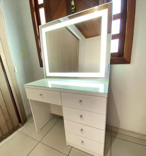 Penteadeira Com Espelho Front Led L 1.00 M
