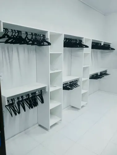 Kit araras cabideiros  mais torre Novo com entrega  e instalação 