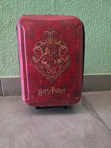 Kit Mochila de Rodinhas Triplas 3D + Lancheira Térmica Harry Potter - Maxtoy Diplomata