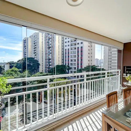 Apartamento 3 dormitórios - 2 vagas - próximo ao Metrô