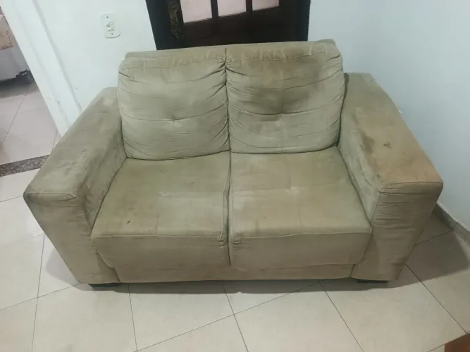 sofá dois lugares