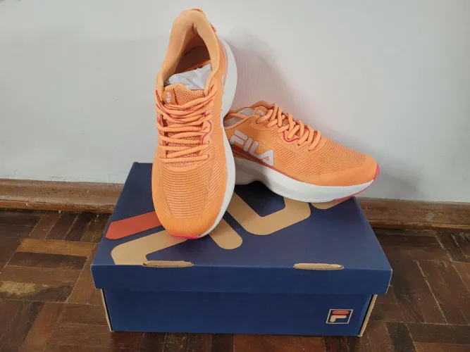 Tênis NOVO original Fila Striker n° 35