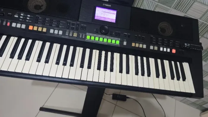 teclado yamaha s650, favor ler todo o anúncio