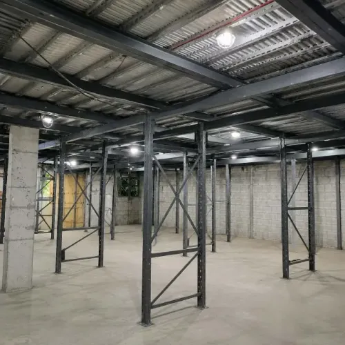 Mezanino Metálico Industrial 210 m² Usado- Ótimo Estado