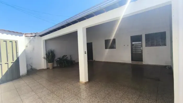 Imóvel para venda possui 170 metros quadrados com 5 quartos