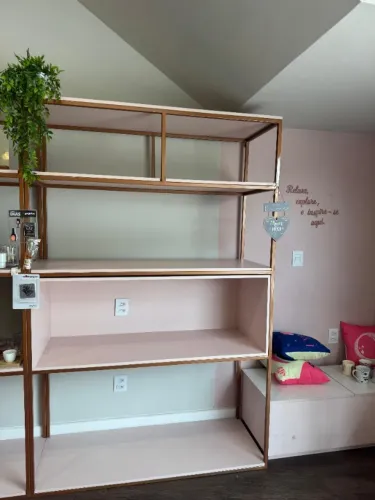Prateleiras MDF com Metalon Cobre - Nichos Grandes