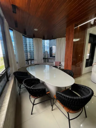 Vendo apartamento de alto padrão na orla