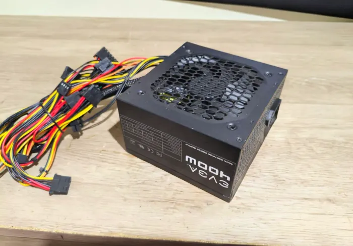 Fonte Gamer EVGA 400W
