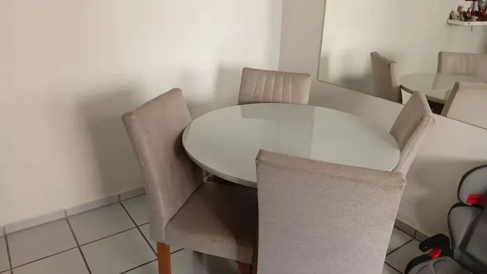 Mesa 4 cadeiras 