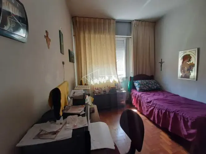 Apartamento - / Residencial / Glória