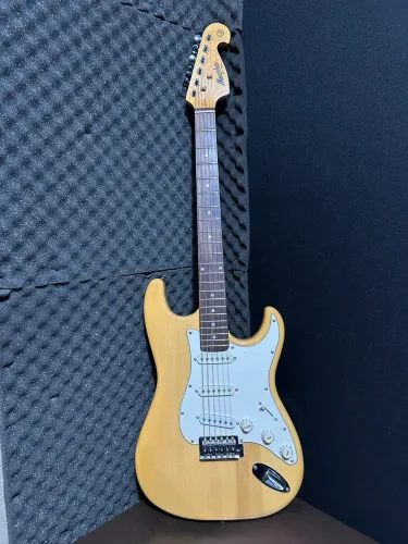 Guitarra Menphis by Tagima