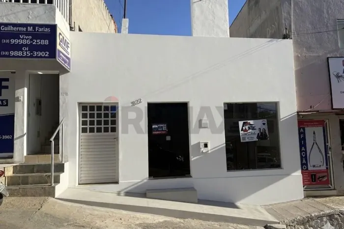 Ponto Comercial no Centro de Araçuaí à Venda!