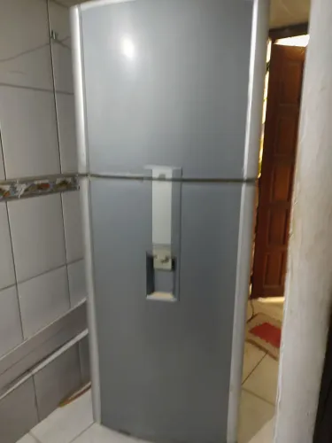 Vêndo geladeira Brastemp 