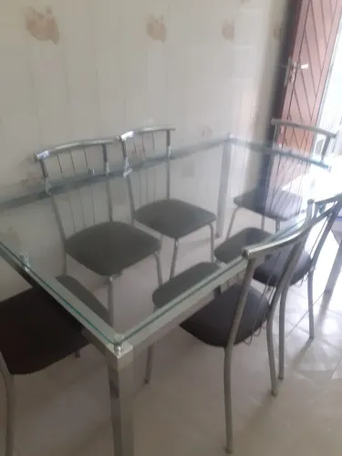 Mesa cromada com 6 cadeiras, novas