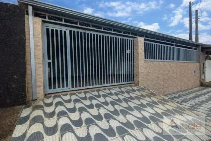 Casa com 3 dormitórios à venda, 200 m² por R$ 650.000,00 - Vila Real Continuação - Hortolâ