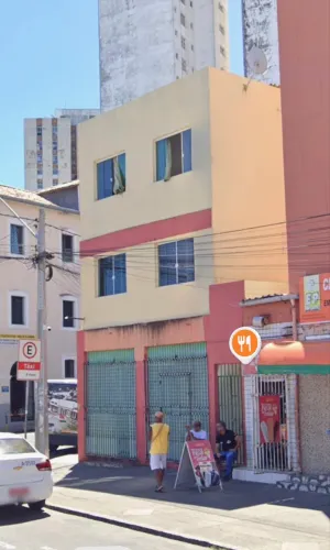 Aluga-se Loja Comercial Térrea no Centro - Rua Direita da Piedade, 50m²