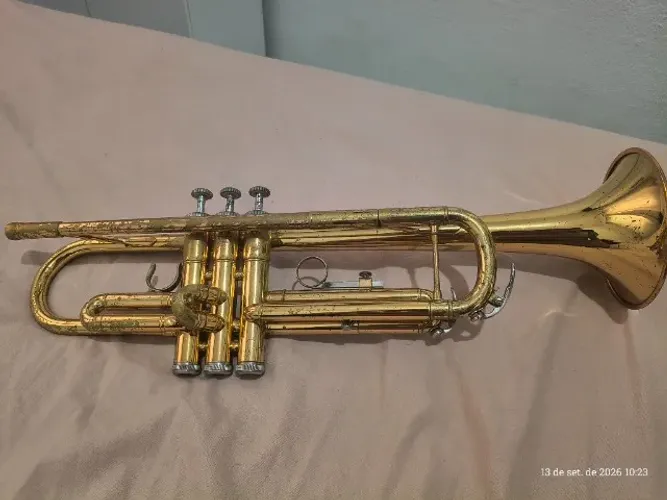 Trompete Yamaha YTR 3335