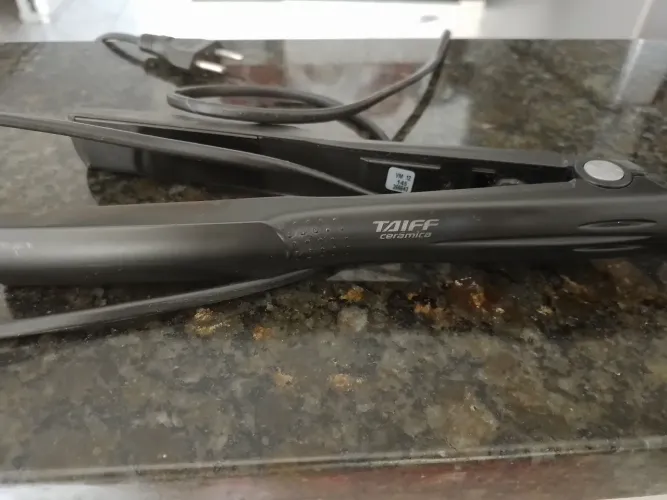 Vendo prancha pra cabelo da Taiff Cerâmica