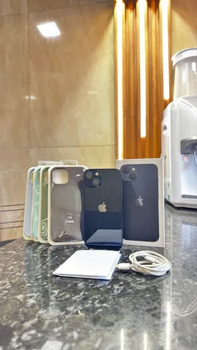Vendo iPhone 13 256gb