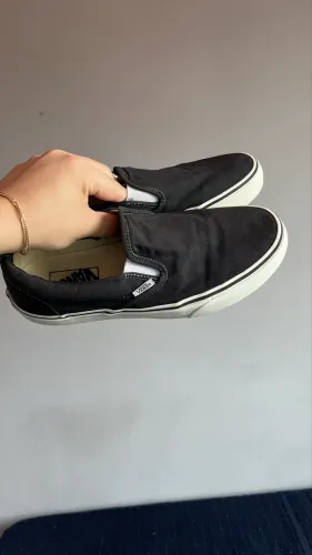 Tênis preto estilo slip-on tam. 38 - confortável e casual