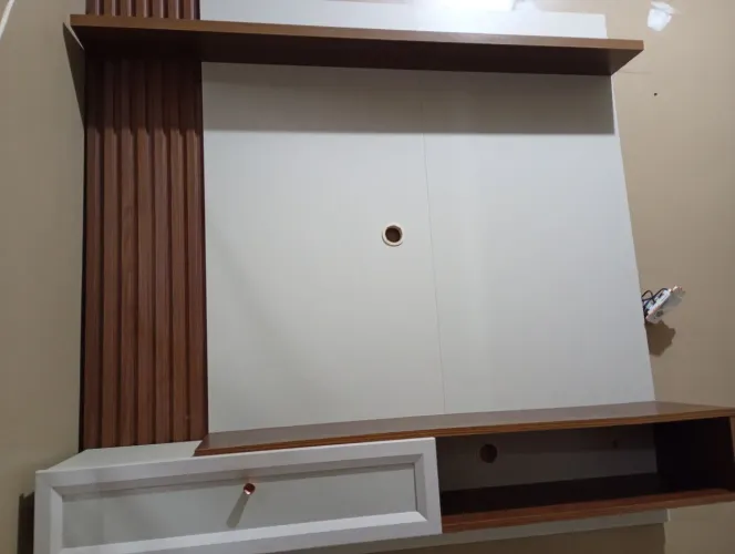 Vendo painel para TV de até 55" novo