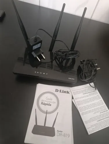 Roteador D-link DIr819