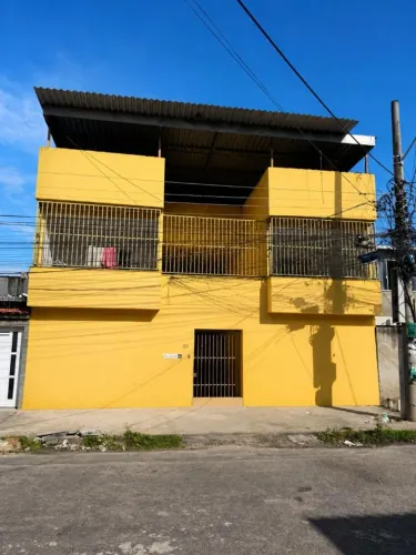 Vendo este Prédio com 4 kitnets e 4 apartamentos de 1 quarto