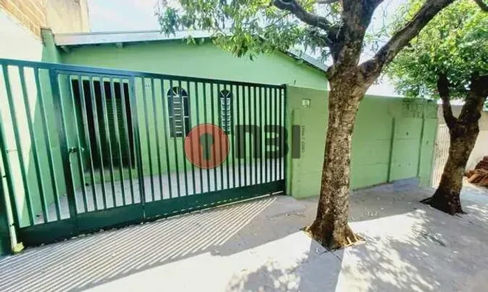 Casa para locação-J.D João Paulo II-sala-cozinha-2 quartos-banheiro-garagem