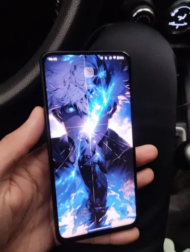 Vendo Motorola One Hyper na cor azul, com 128GB de armazenamento e 4GB de RAM.