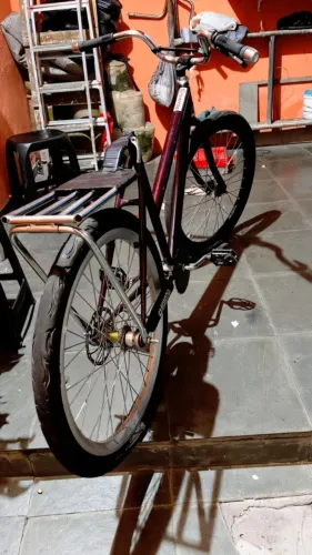 Bicicleta Caloi Poty Aro 26 personalizada, muito bem cuidada e pronta para uso