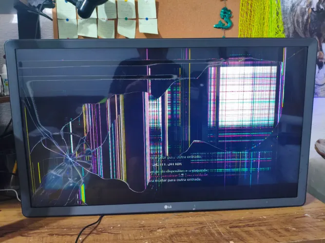 Smartv 32LK615BPSB tela quebrada aproveitar peças