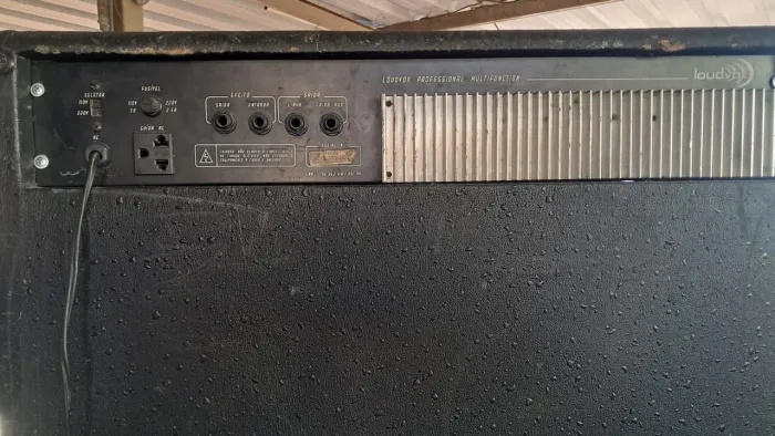 Caixa de som amplificada loudvox