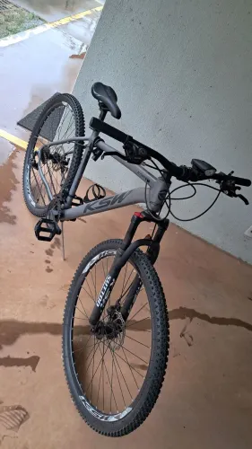 Bicicleta aro 29 quadro 19.